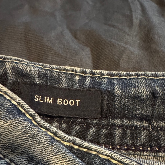 Vigoss Women's Classic Straight Leg Jeans - Blue - Picture 3 of 6